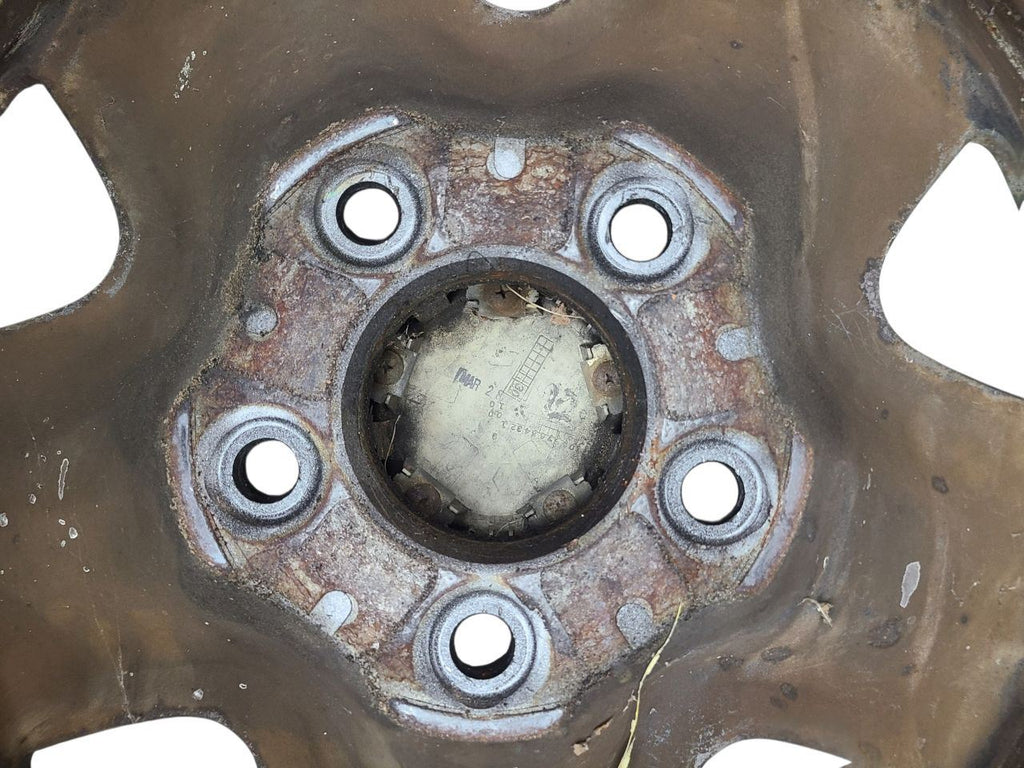 Wheel 15x6 Steel 5 Hole Fits 01-04 TACOMA 679558