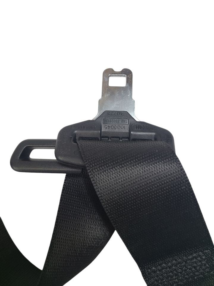 528I      2015 Seat Belt Rear 615172